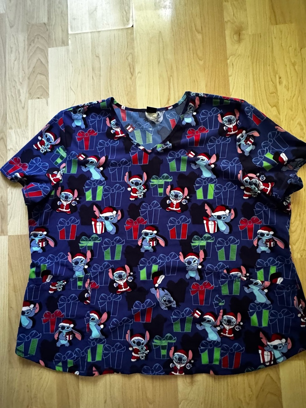 Disney Navy Blue Holiday Stitch Short Sleeve Top